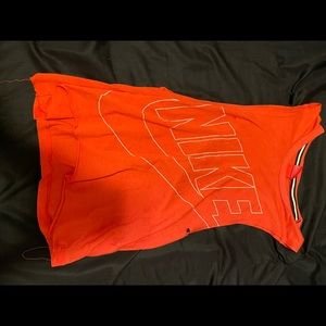 size s nike tee
